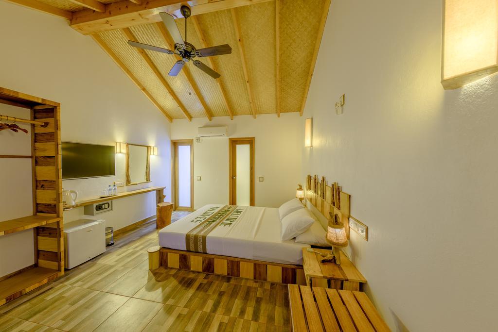 Ameera Maldives 4*