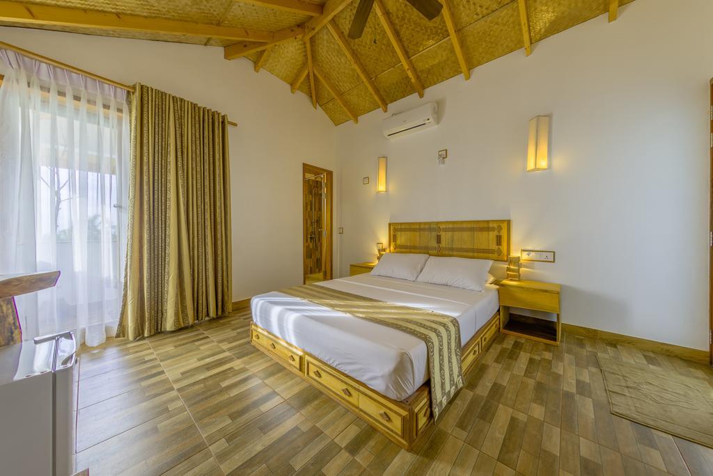 Ameera Maldives 4*