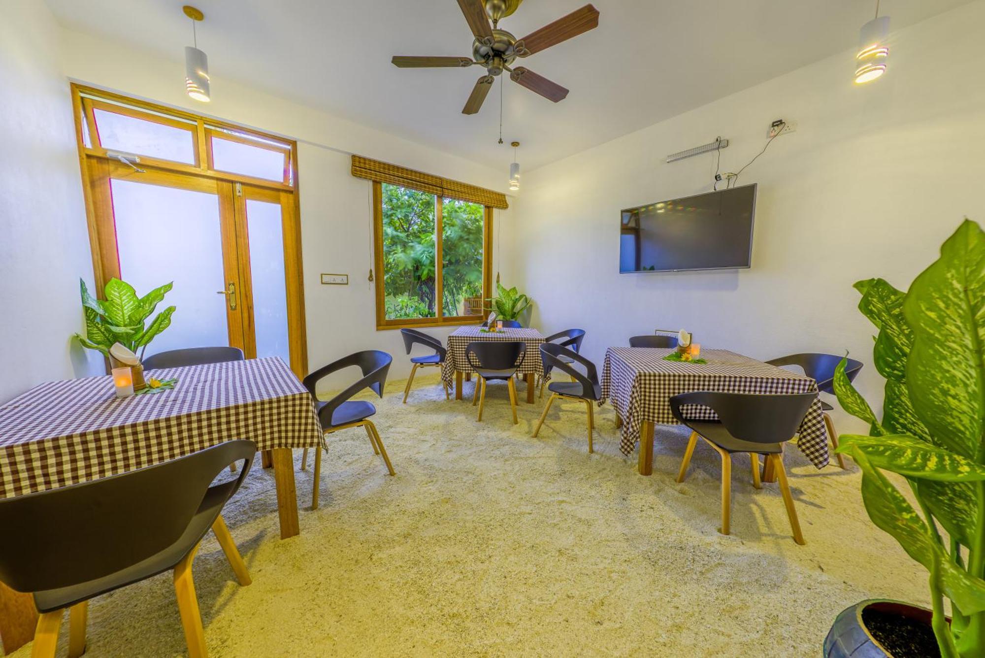 Ameera Maldives Pensión Dhiffushi